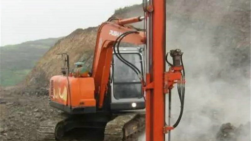 平地机的工况适应性主要包括以下几个方面：